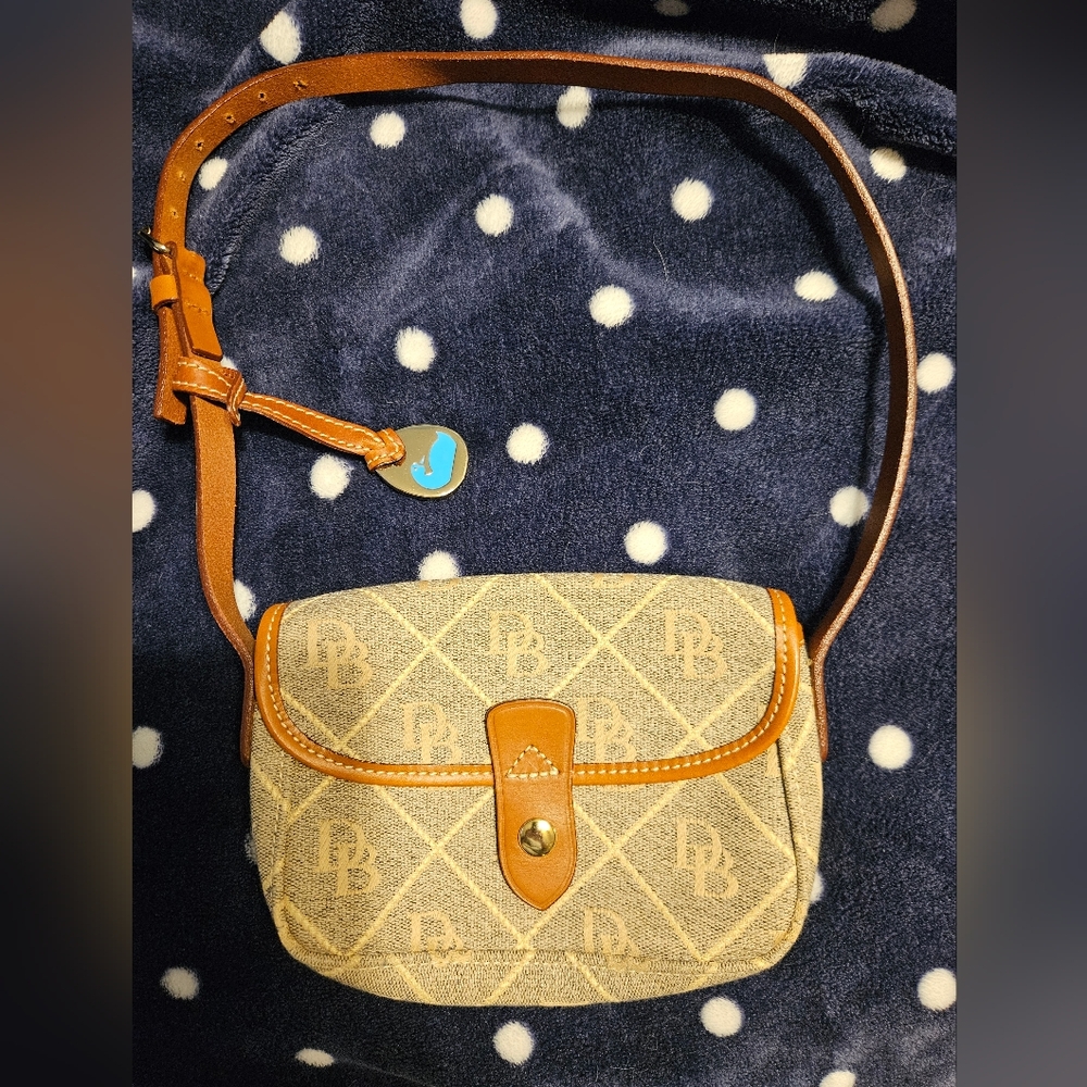 EUC Dooney & Bourke Small Monogram Shoulder Bag